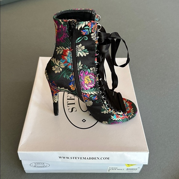 Steve Madden Fuego Lace-up Bootie - Picture 5 of 6